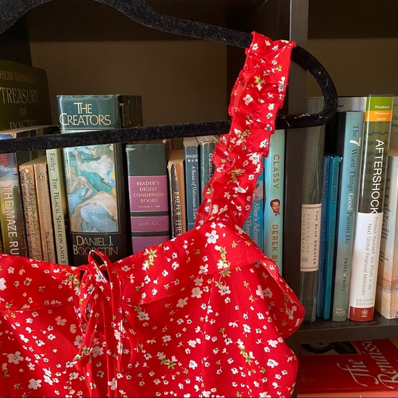 Cute Floral Ruffle Dress - Picture 3 of 5